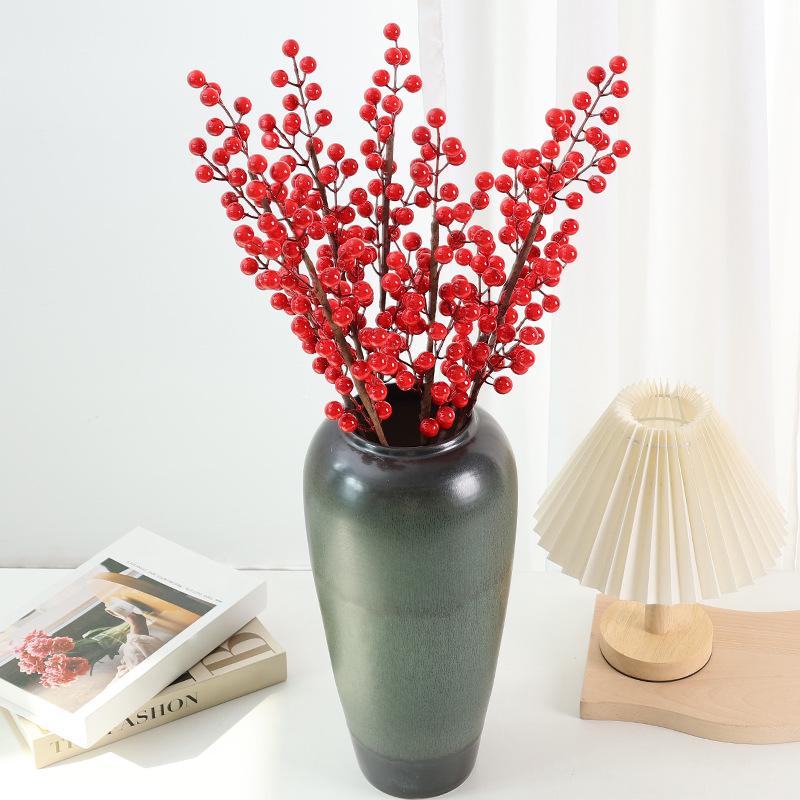 Chi Tuo Winterberry Red Berries for Festive Home Decor and Floral Arrangements