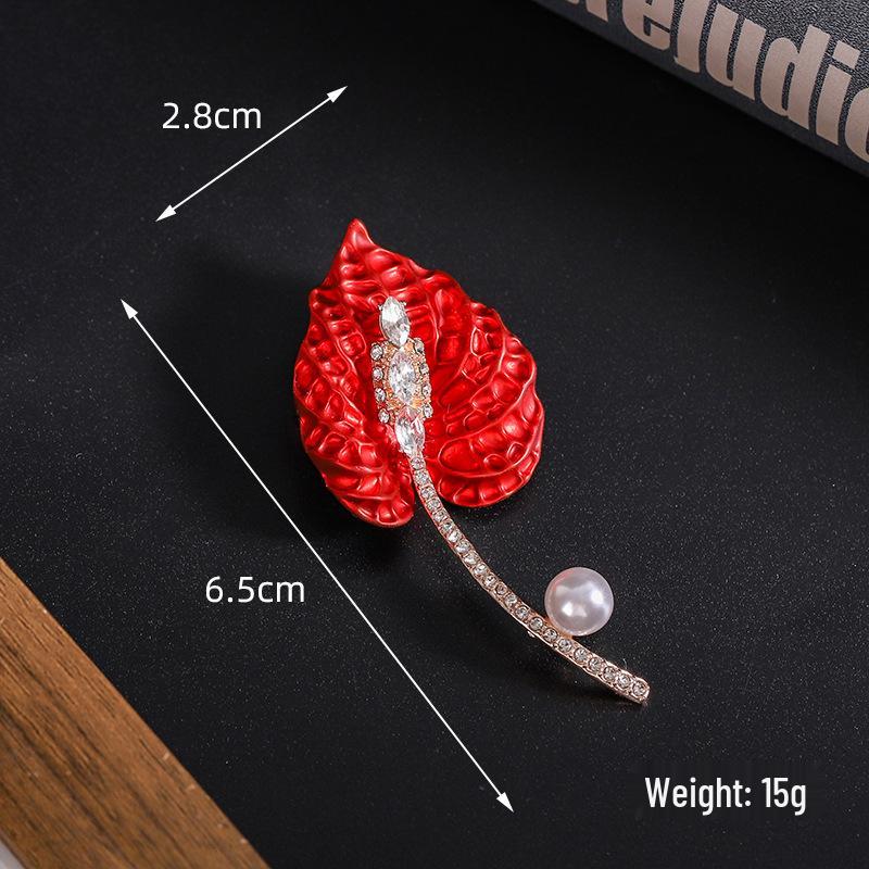 Exquisite Women's Red Flower Brooch – Niche Design, High-End Suit Accessory