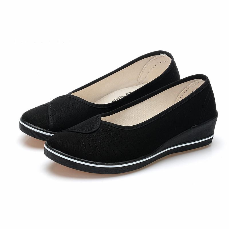 nurses black work shoes