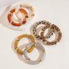 Vintage Acryl Leopardendruck Geometrisch rundes Armband Mehrfarbig Einzigartige Persönlichkeit Europäisch inspiriertes Handaccessoire