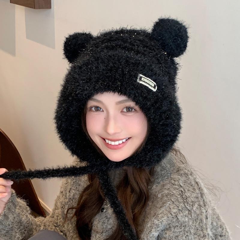 Winter cute bear plush hat women's windproof ear protection knitted wool hat to keep warm and cold and show a small face