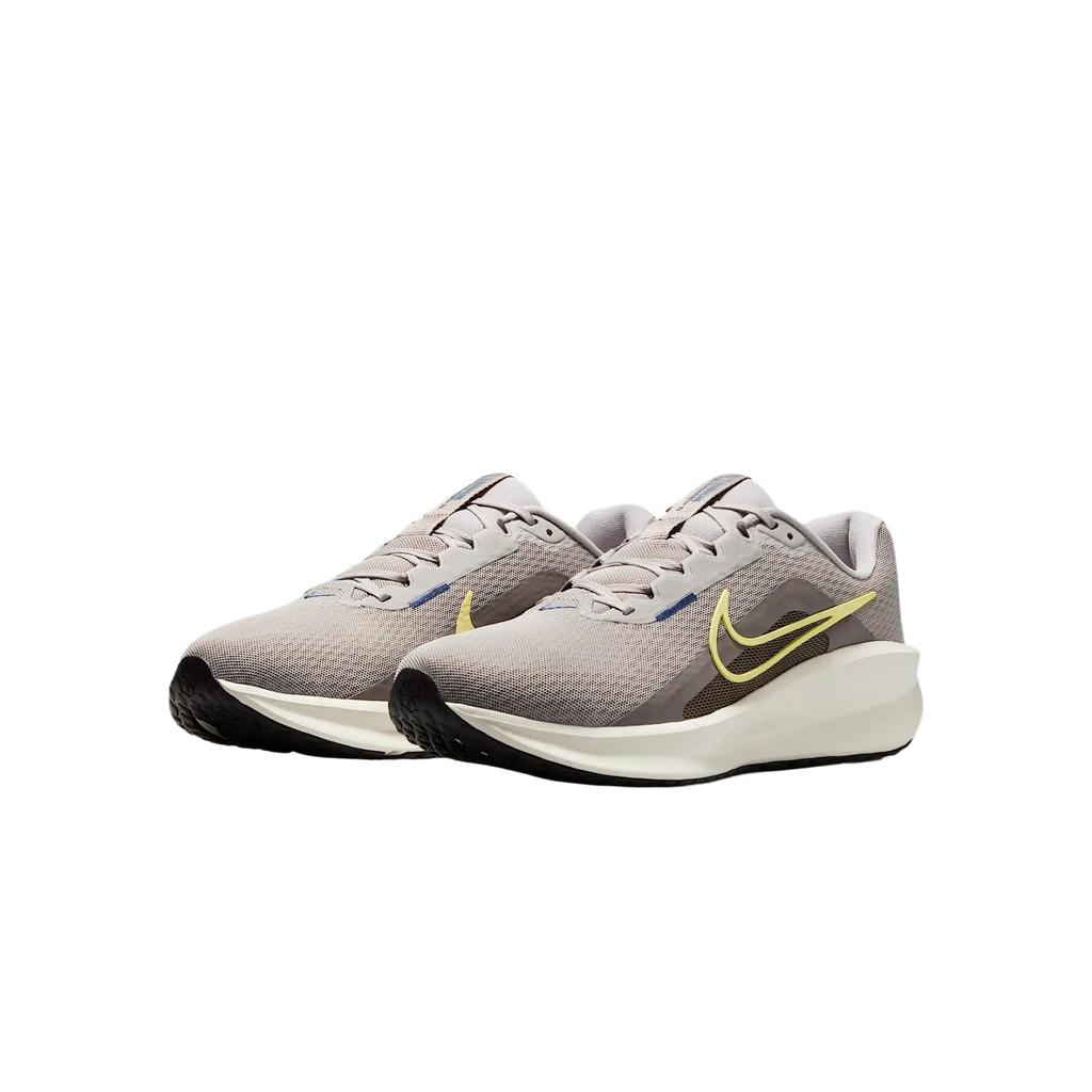 Nike Downshifter 13 College Grey Soft Yellow Herren Sneakers Cave-Stone Diffused-Blue FD6454-011