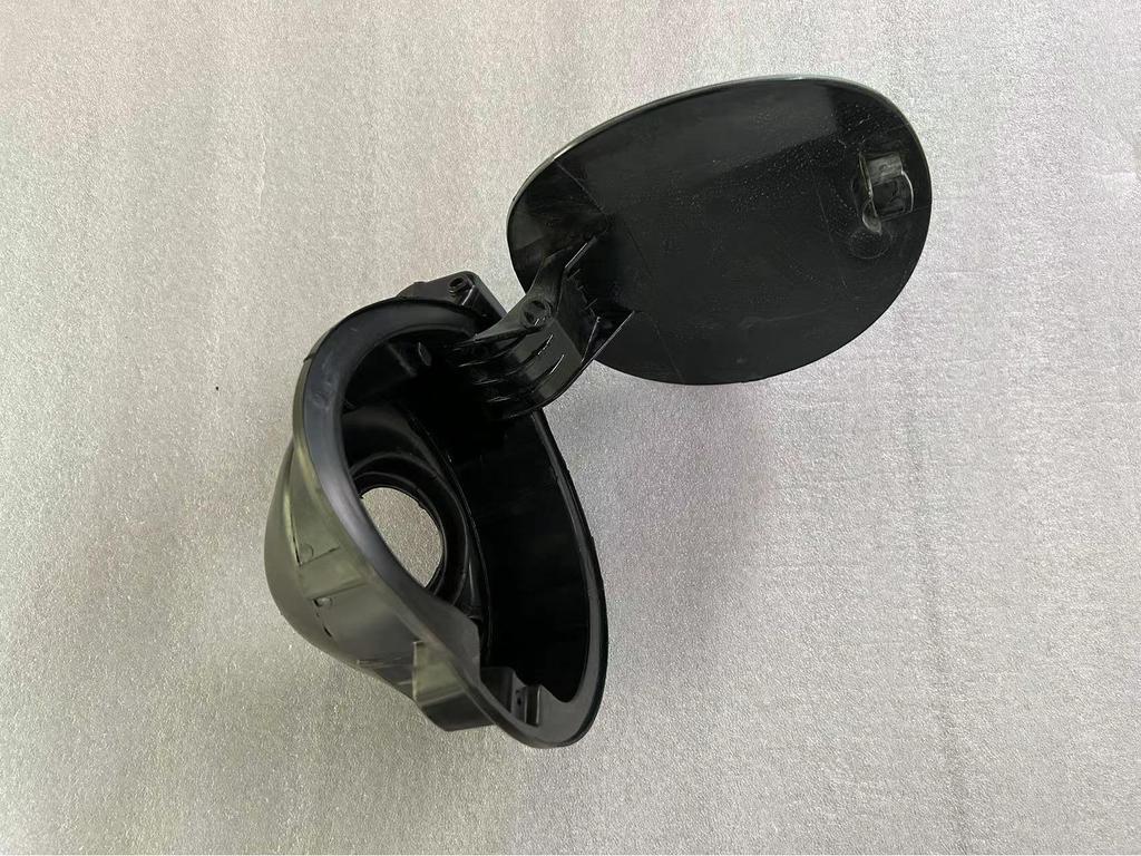 Volkswagen Tiguan Fuel Tank Cap and Filler Neck Trim Cover
