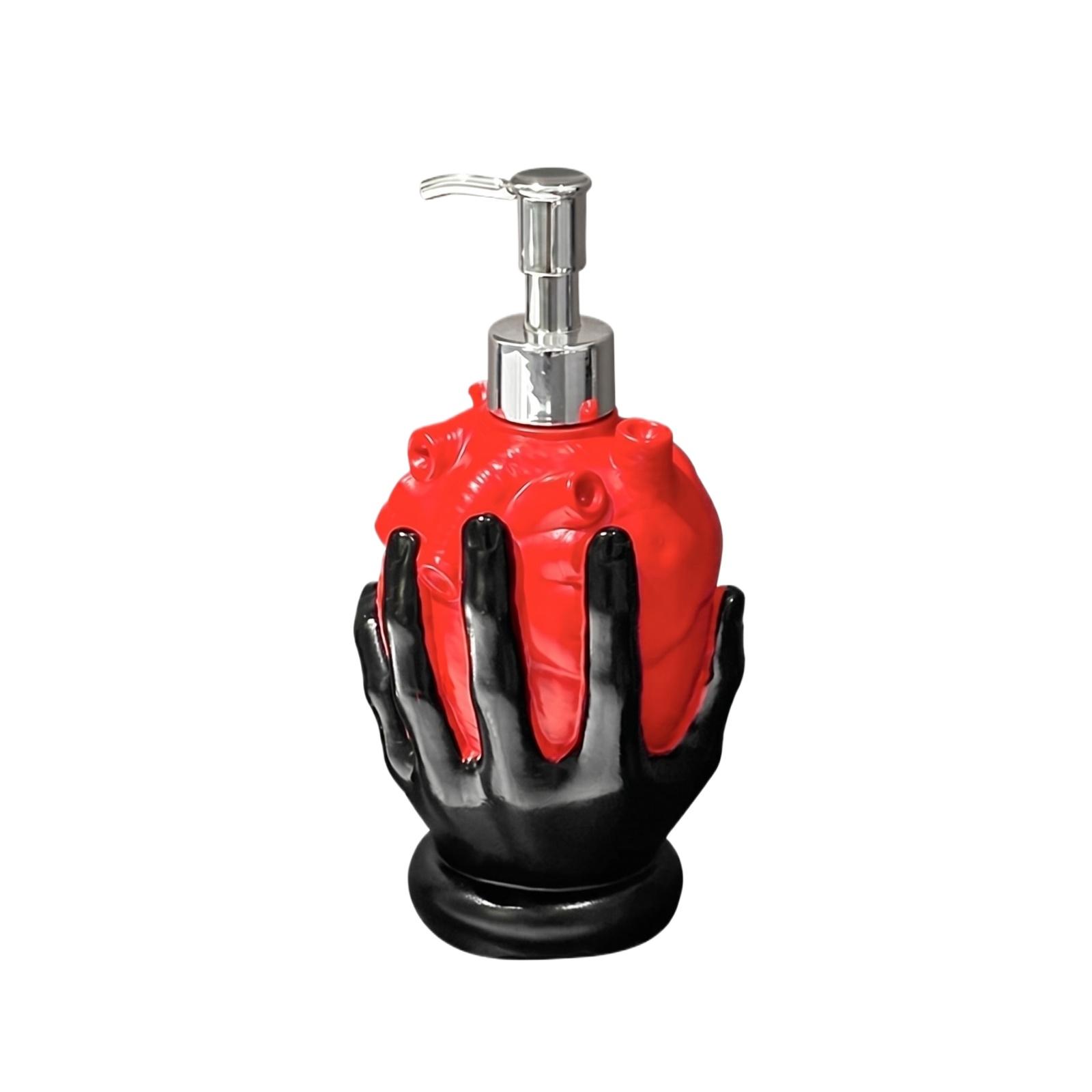 

Hand Holding Heart Shaped Dispenser Bottle for Home Decor Resin Material Unique Artistic Ornament for Bathroom Kitchen one size чёрный