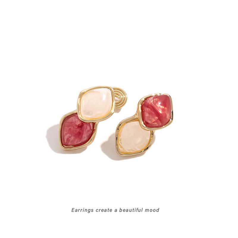 Gradient Color Block Geometric Ear Clips: Exquisite, Niche, No Piercing Required