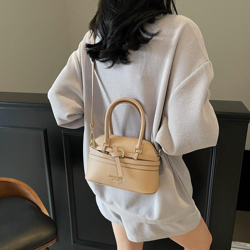 Fashion Handbag Women's New Versatile Shoulder Messenger Bag