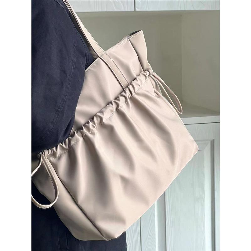 Simple Tote Bag for Women 2 New Large-capacity Students In Class Simple, Lightweight Commuting Practical Shoulder Bag