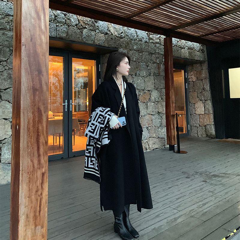 Sense Oatmeal Wool Coat for Women - Korean Style, Mid-Length, Plus Velvet, Thick, Perfect for Autumn and Winter.