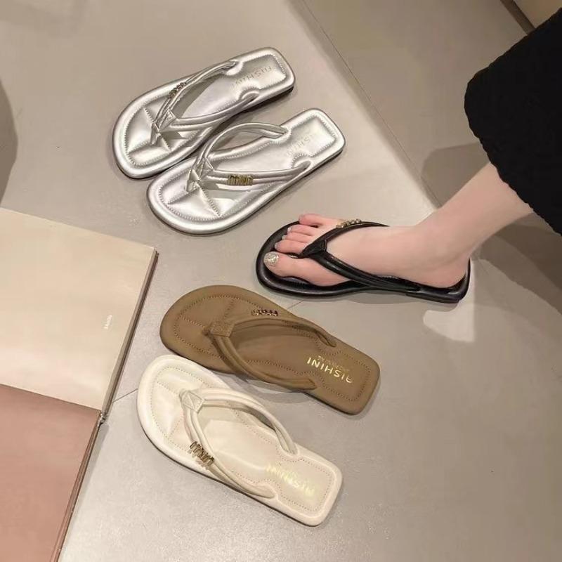 Summer Women's Outer Flip-flops Fashionable New Flat-bottomed Sandals Beach Slippers