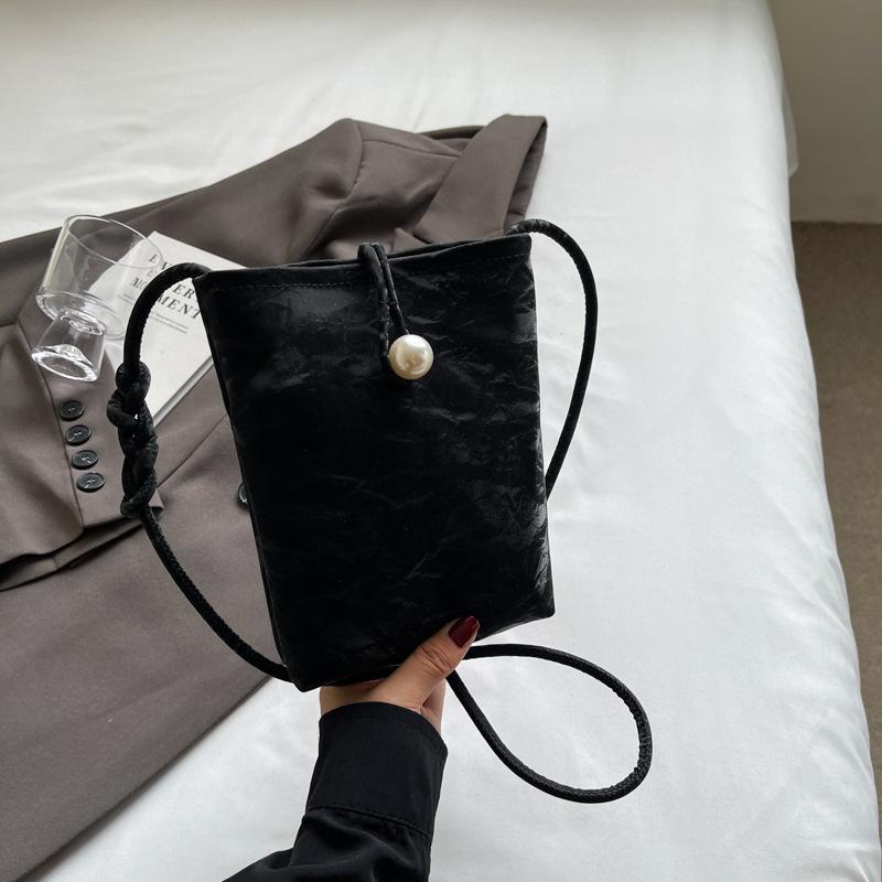 

Новая модная летняя красивая и модная сумка через плечо для мобильного телефона, нишевая индивидуальная простая маленькая сумка для женщин