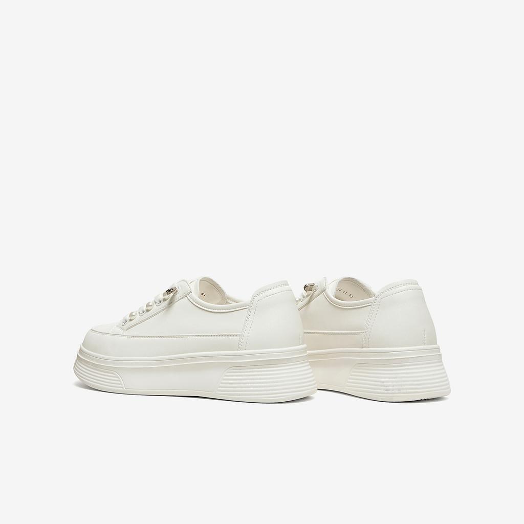 TATA/Her 2026 Spring Fashion Casual Versatile Thick Soled Board Shoes New Style