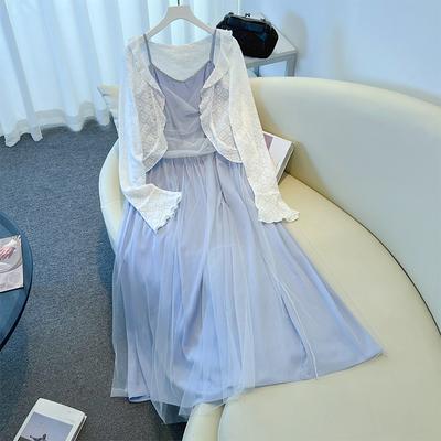 Kostýmy a sady – Súpravy s šatmi