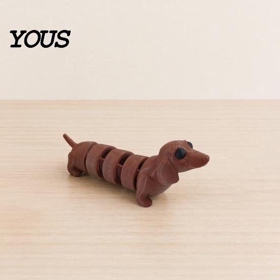 3D Printed Dachshund Articulated Wiener Dog Keychain, with Interactive Sculpture Movable Joints, Flexible Sausage Pendant for Backpack Figurine Toy