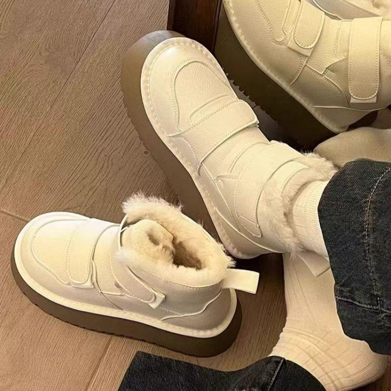 

Женские высокие кроссовки на меху - Нескользящие, теплые и универсальные для осени и зимы 35