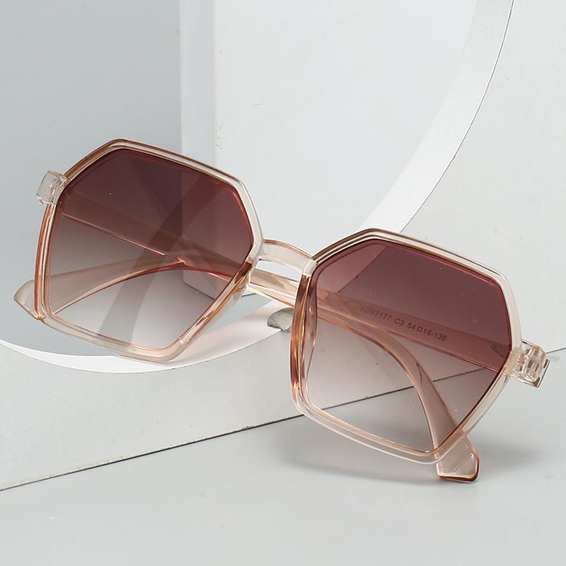 Men Women Oversized Sun Glasses Fashion Style Gradient Color Sunglasses Unisex Retro Square Frame Travel Goggle Shades Eyewear