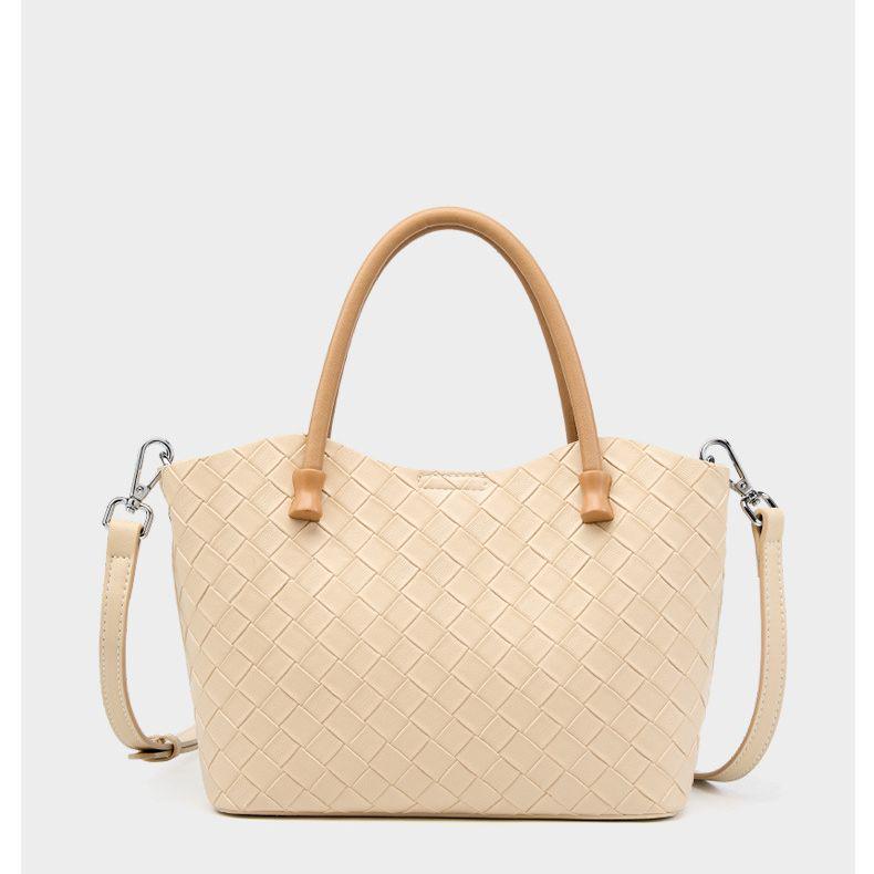 

2025 Fashionable Large Capacity Woven Crossbody Shoulder Bag белый