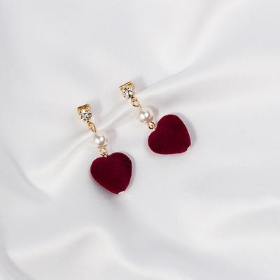 Retro Velvet Burgundy Love Pearl Earrings, Temperament Long Style Without Ear Piercings, Geometric Peach Heart Diamond Earclips