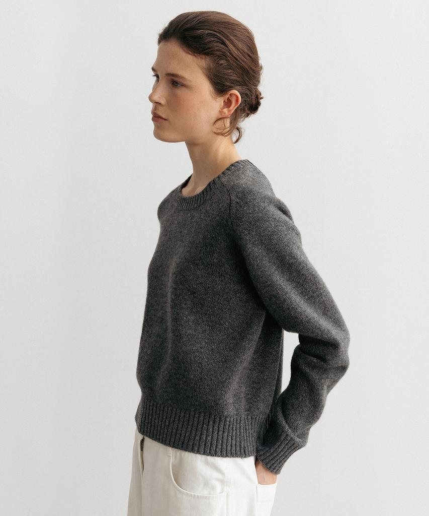 Beullaengkeulumumeon Raglan Crewneck Knit_Melange Charcoal