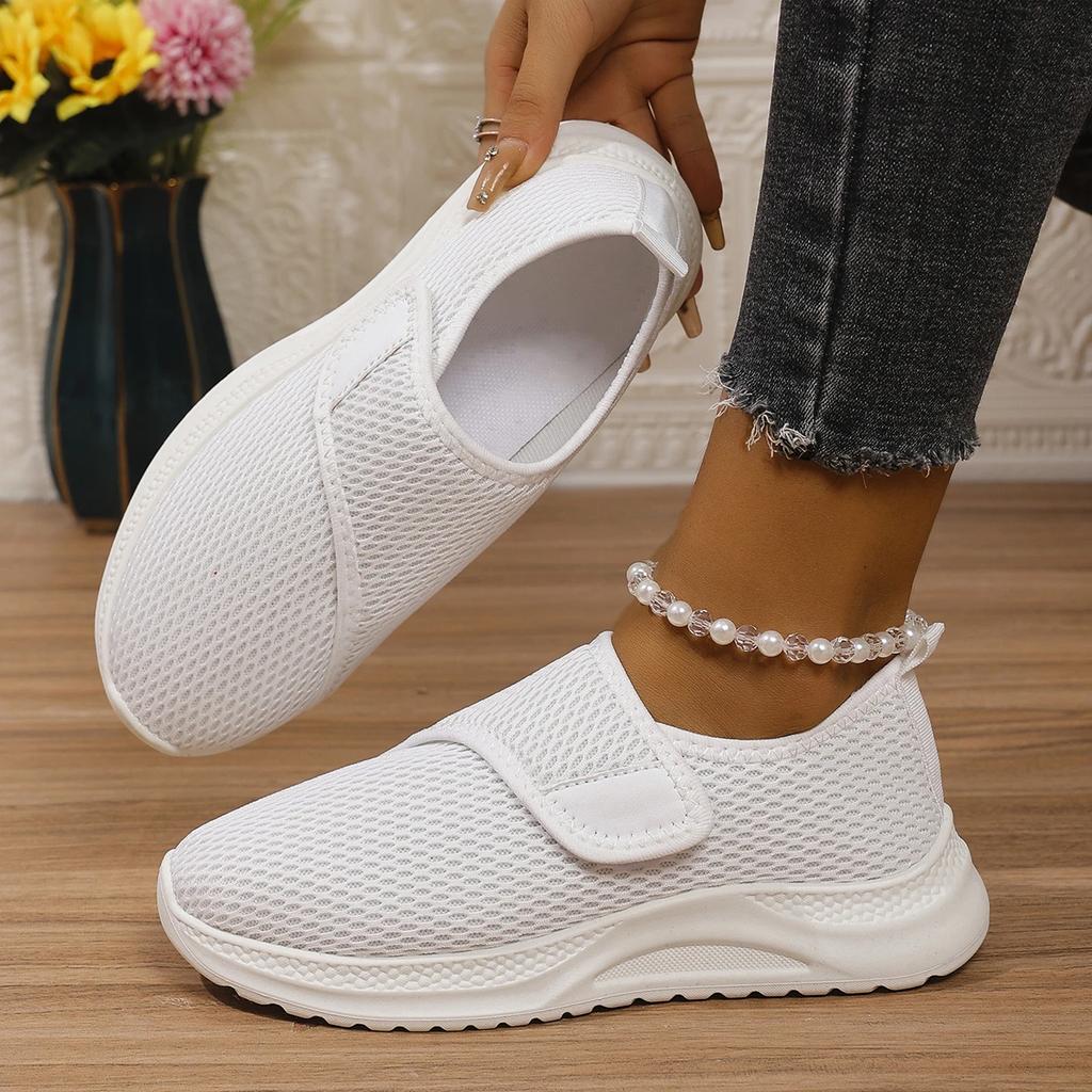 Women Mesh Shoes Comfortable Casual Shoes Flat Outdoor Sneakers New Breathable Slip On Walking Women Sneakers Zapatos De Mujer