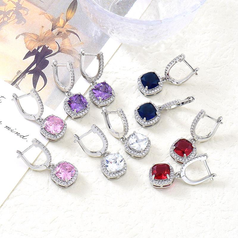 Klasik Üst Düzey Küpeler Hafif Lüks Küpeler Sekiz Kalp Sekiz Ok Zirkon Kakmalı Küpeler