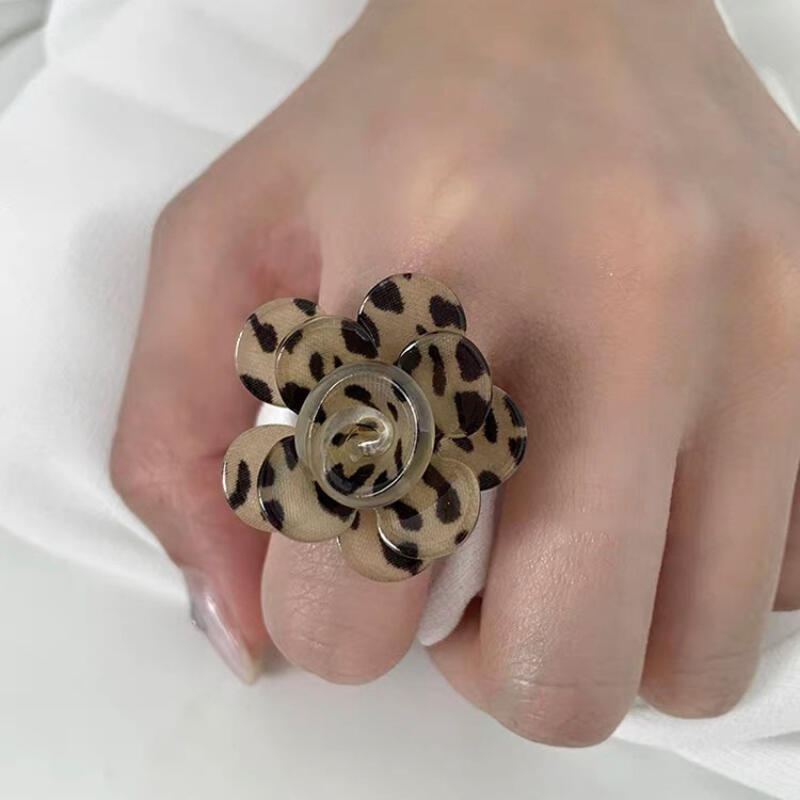Anelli Multi-Strato 3D Floreali Retrò per Donna Moda Pois Neri Stampa Leopardata Anelli con Apertura a Fiore Gioielli Personalizzati Regalo