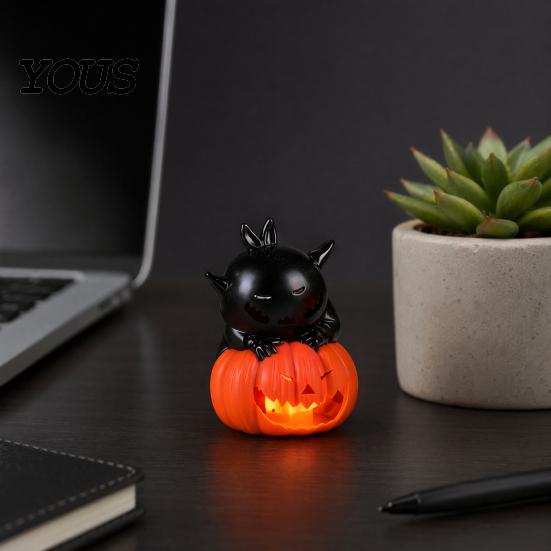 Halloween LED Light Night Light, Flameless Pumpkin Lamp, Decorative Creepy Lamp Atmosphere for Holiday Party Home Decor Detailed Theme Ornament