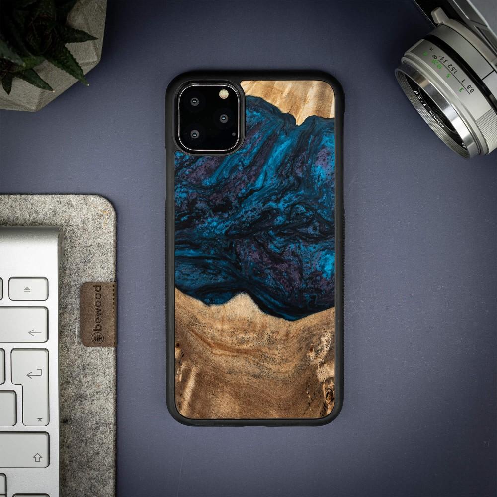 Bewood Unique case for iPhone 11 Pro Max - Planets - Neptune