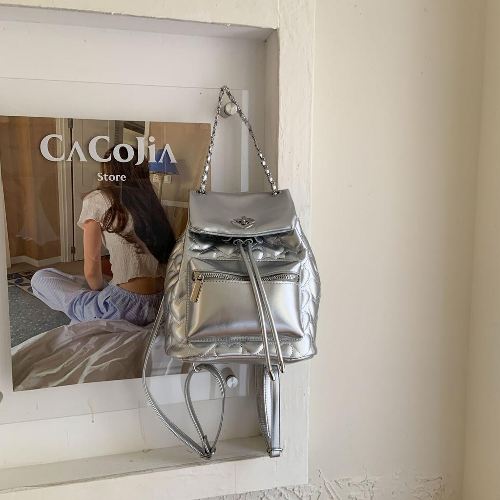 Niche texture backpack bag women's 2025 new student commuter backpack fashionable versatile fashion bucket bag