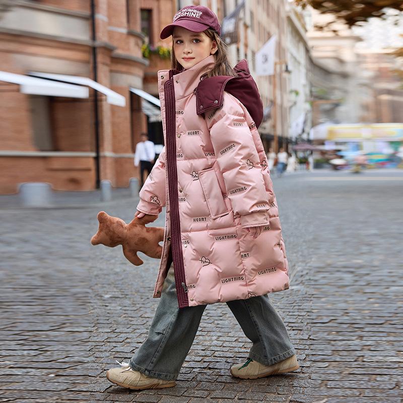 Dívčí zimní péřový kabát, silný a dlouhý, udrží děti v teple.