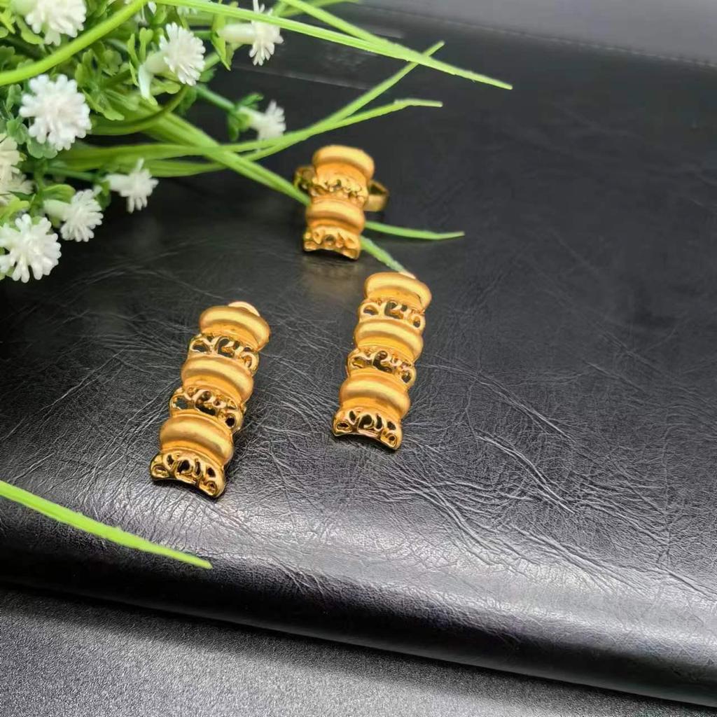 Dubai 24k Vergoldetes Schmuckset: Anhänger, Ohrringe, Armband, Ring - Ideal für indische & afrikanische Bräute