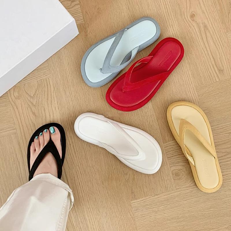 A Pair of New Summer Models for Everyone~ Stepping On Shit Feels Like Beach Vacation Thick-soled Flip-flops for Women's Sandals