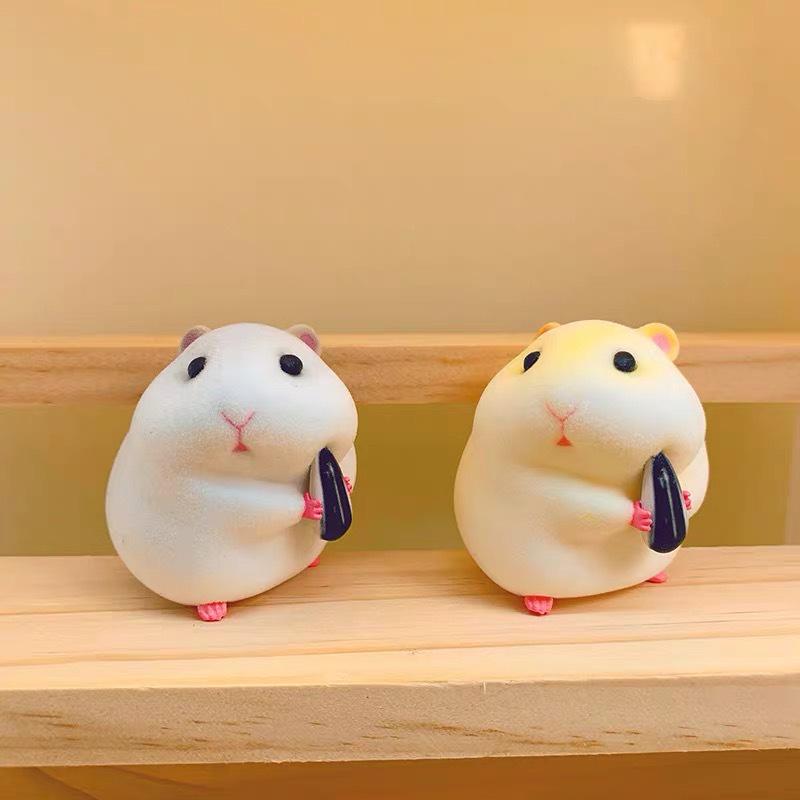 Handmade Flocked Hamster Car Ornament - Cute Interior Decoration & Gift
