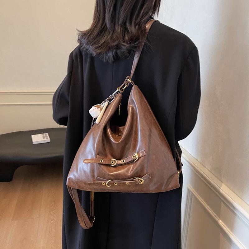 Casual commuting retro large-capacity bag women's 2025 new autumn and winter backpack tote bag