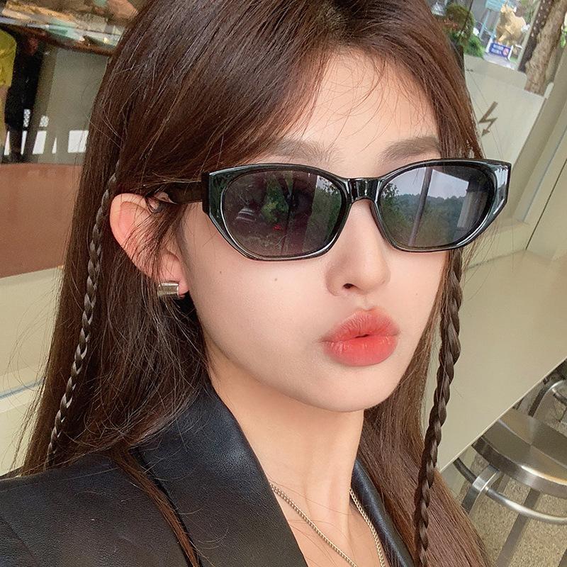 Cat Eye Sunglasses for Women Man Y2K New Fashion Sun Glasses Vintage Shade Summer Polygonal Small FrameEyewear