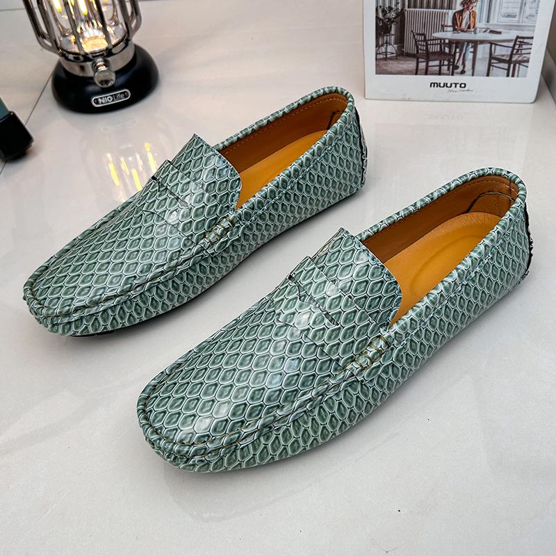 Fashion 2025 New Men Handmade Printed Beanie Shoes Fashion Soft Sole Casual Slip-On Comfort Lazy Loafers Shoes Brand Men's Driving Shoes
