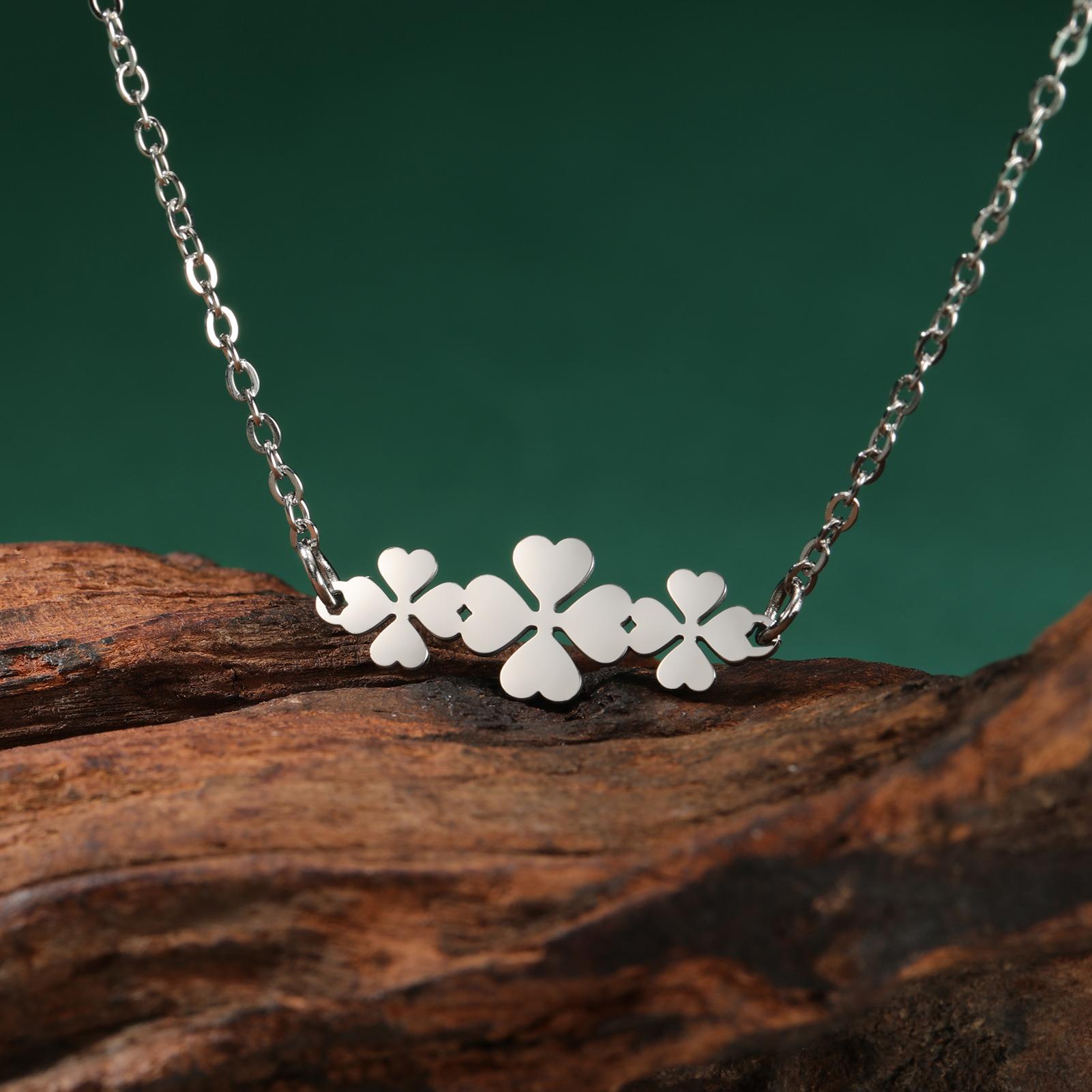 

Teamer Dopamine Molecule Necklaces Flower Chemical Formula Necklace Women Serotonin Structure Formula Pendant Graduation Gifts