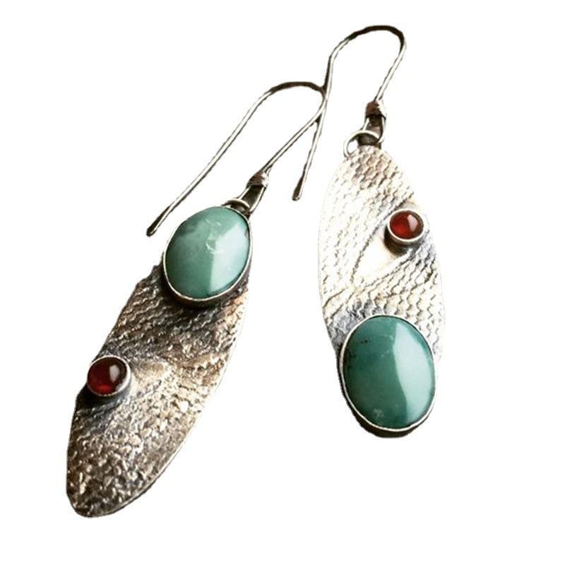 Asymetryczne inkrustowane turkusowe kolczyki luksusowe antyczne srebrne kolczyki w stylu narodowym retro.