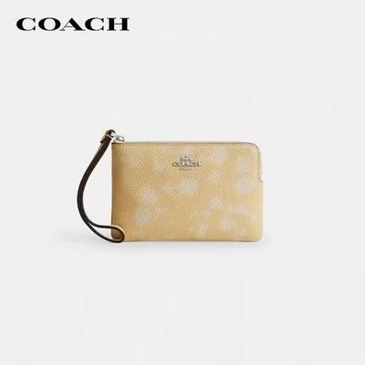COACH Women's Floral Print Corner Zip Wristlet