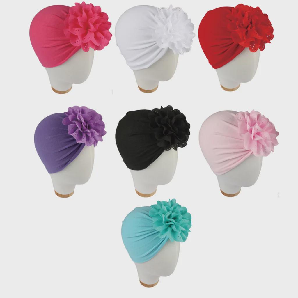 Baby-Knotenmütze im Bohème-Stil mit hohlem Blumendesign für Herbst und Winter