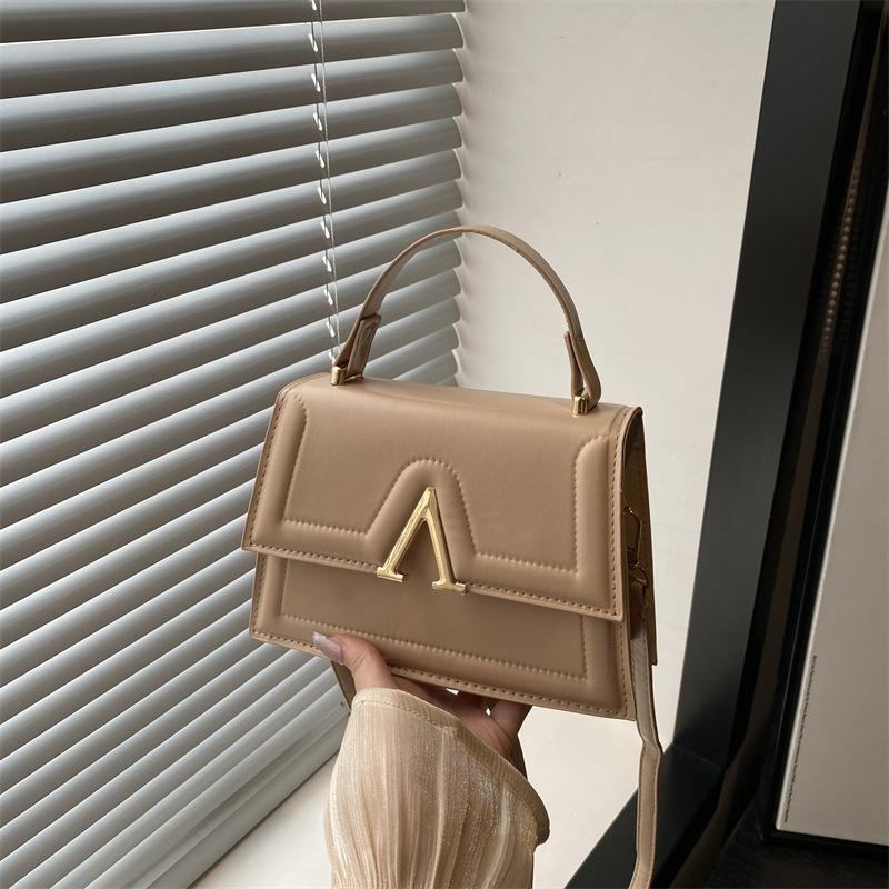 

Niche shoulder bag new casual trend fashion handbag personalized trendy messenger bag хаки