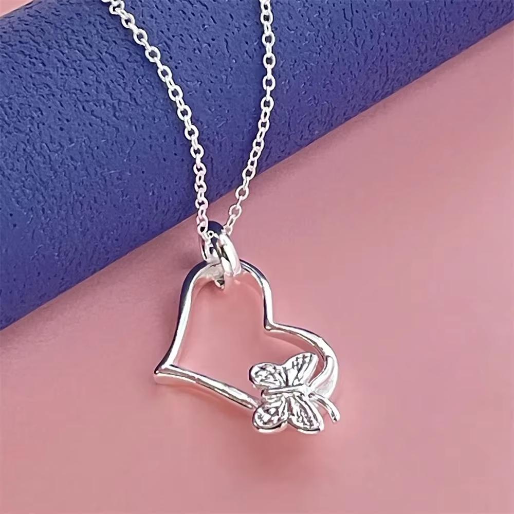Love Butterfly Pendant Necklace, Ladies Couple Simple Luxury Banquet Wedding Birthday Jewelry Gift