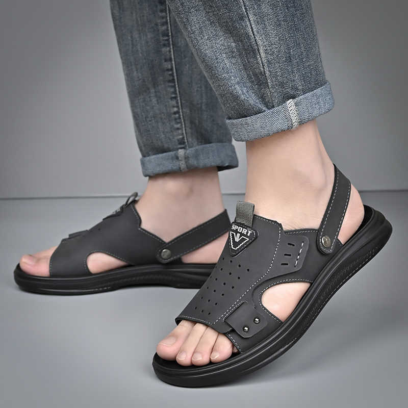 2025 summer new sandals men's leather beach shoes non-slip outer wear large size men's casual sandals