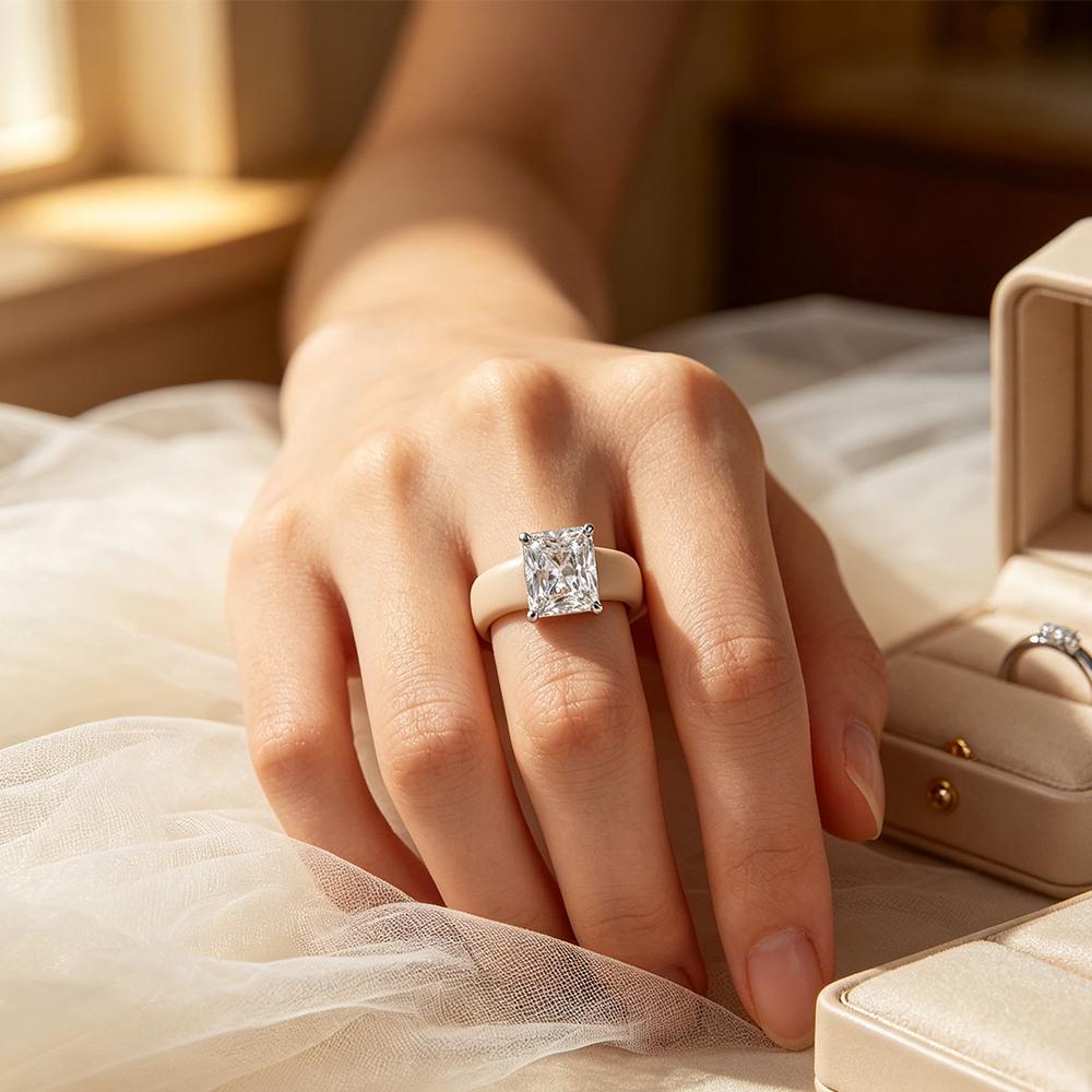 Fashionable Beige Square CZ Silicone Ring, Soft Elastic Rubber, Sports Wedding Ring, Women's Casual Daily Wear Ring