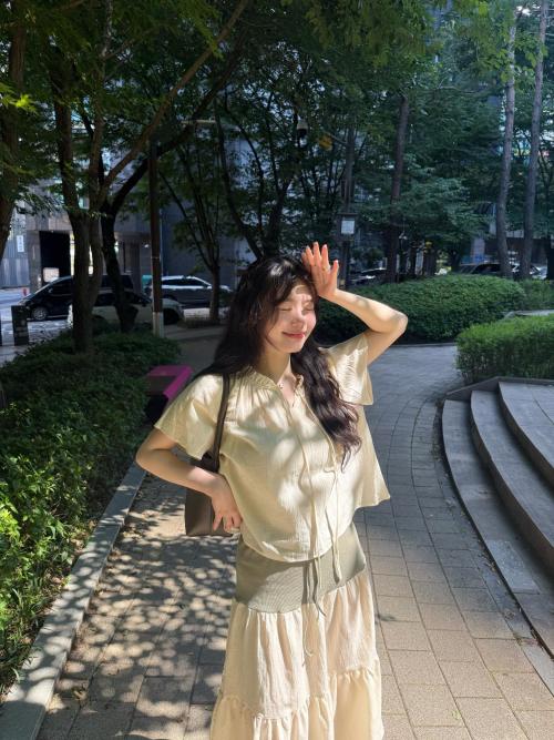 WIOE Rebecca Ribbon Tie Blouse_Cream