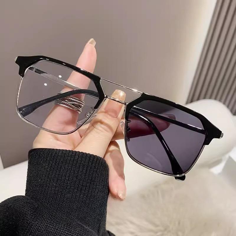 Ochelari de vedere pocromici anti-radiații pentru femei, cu rame din metal de tranziție, nuanțe UV400