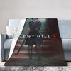 Silent Hill F deka Hororová hra Cestování Kancelář Flanelové povlečení Přehozy do obývacího pokoje Teplý měkký kvalitní přehoz Nápad na dárek