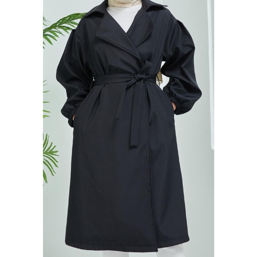 Trench cu mânecă cu balon negru cu centură