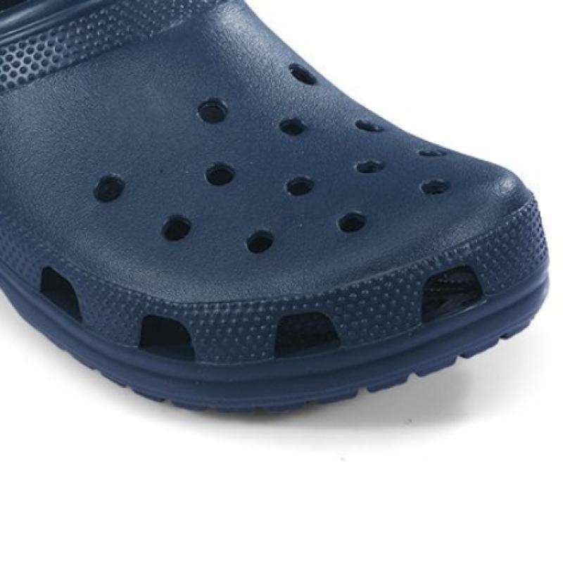 Choose 1 Of 8 Types Of Crocs Classic Clogs