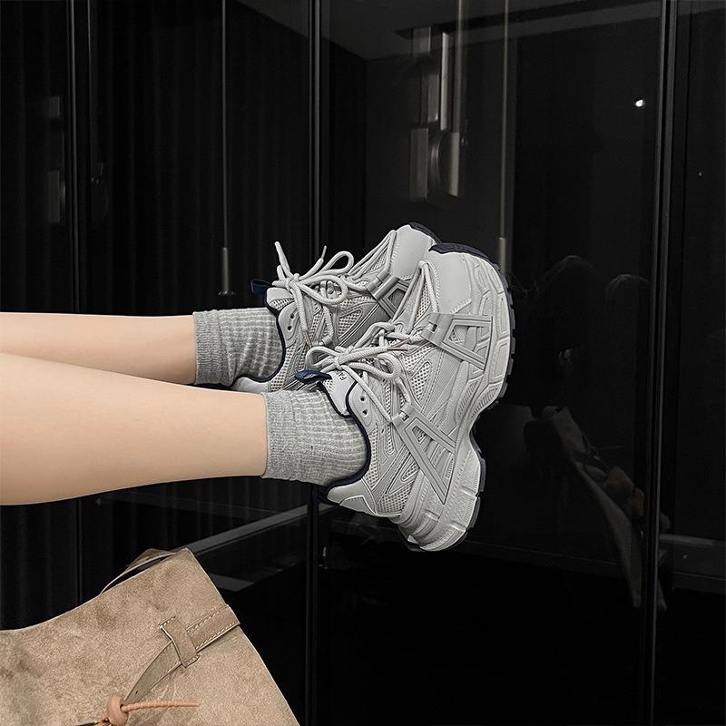Cowhide version~ Versatile autumn and winter dad shoes heighten and lightweight dad shoes women's 2025 winter new platform casual shoes