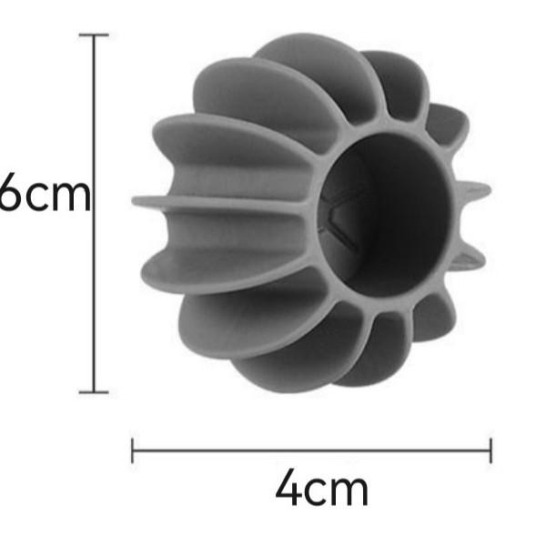 

Anti-Tangle Silicone Laundry Ball for Washing Machines - Large Size